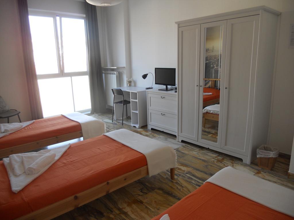 B&B International Trieste Rum bild