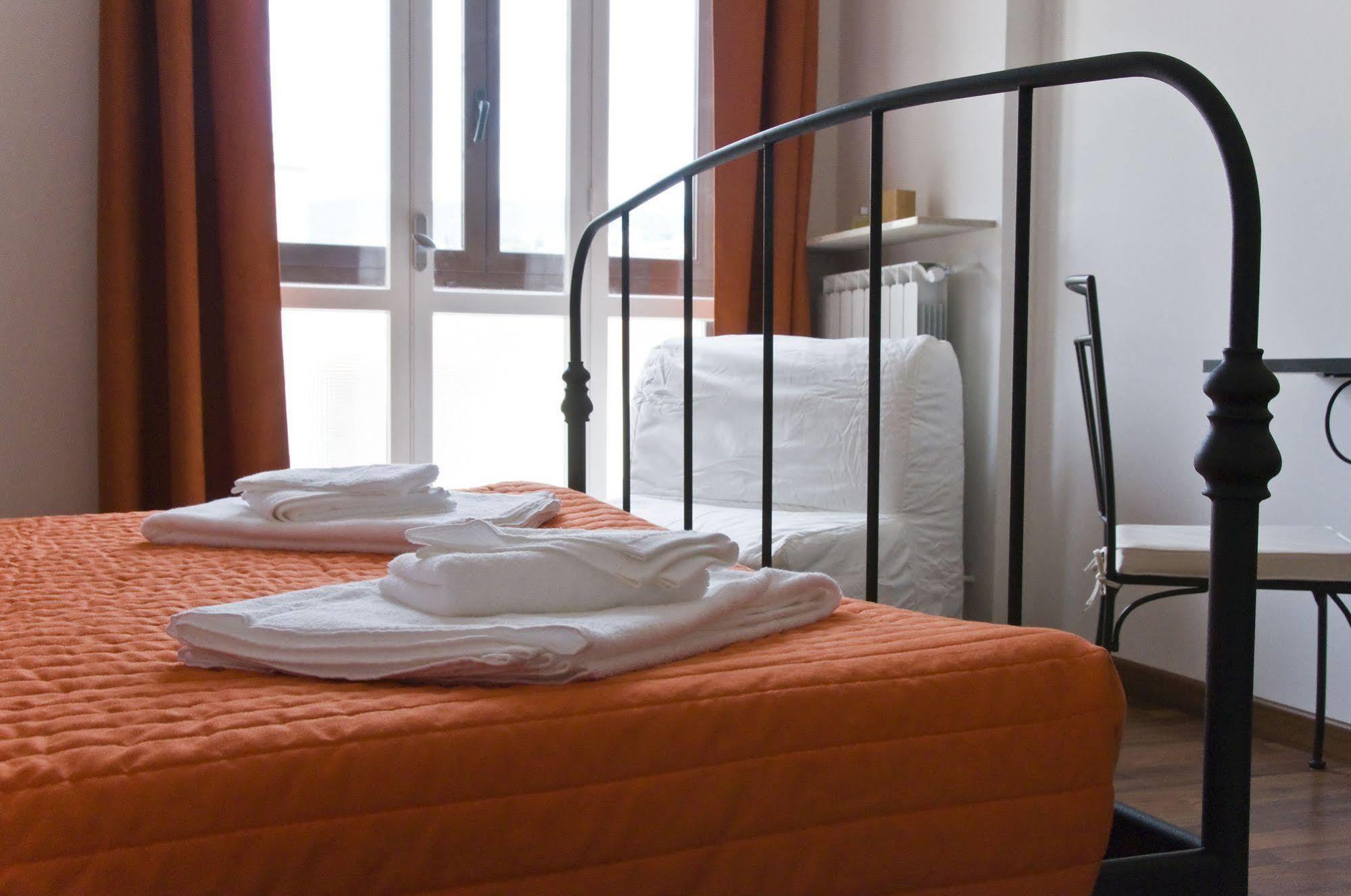 B&B International Trieste Exteriör bild